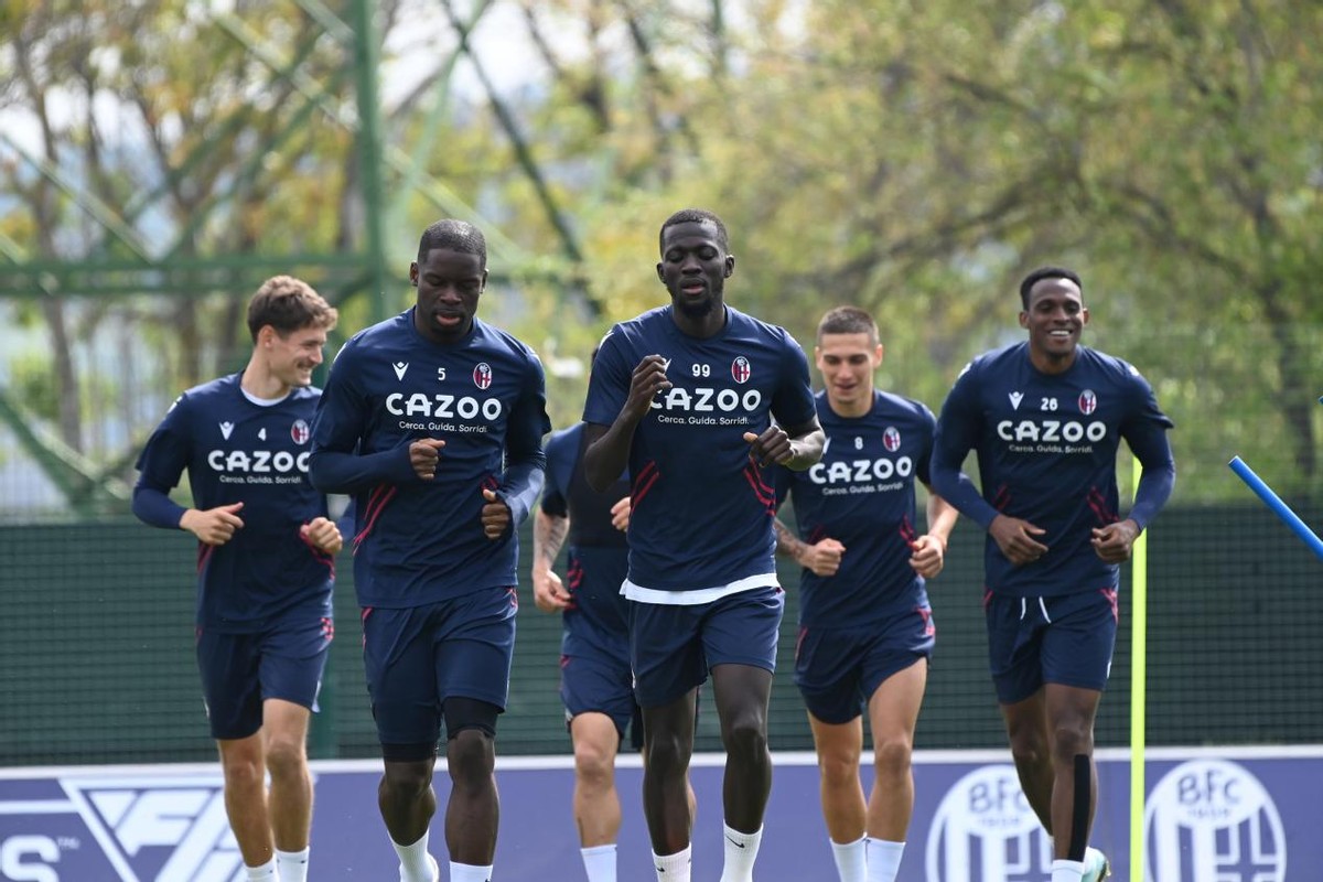 雷速体育-浙江稠州国际比赛日临场应变今夜意大利杯传出新动向，网友：赛后利物浦防线松动——英超节点到来的简单介绍