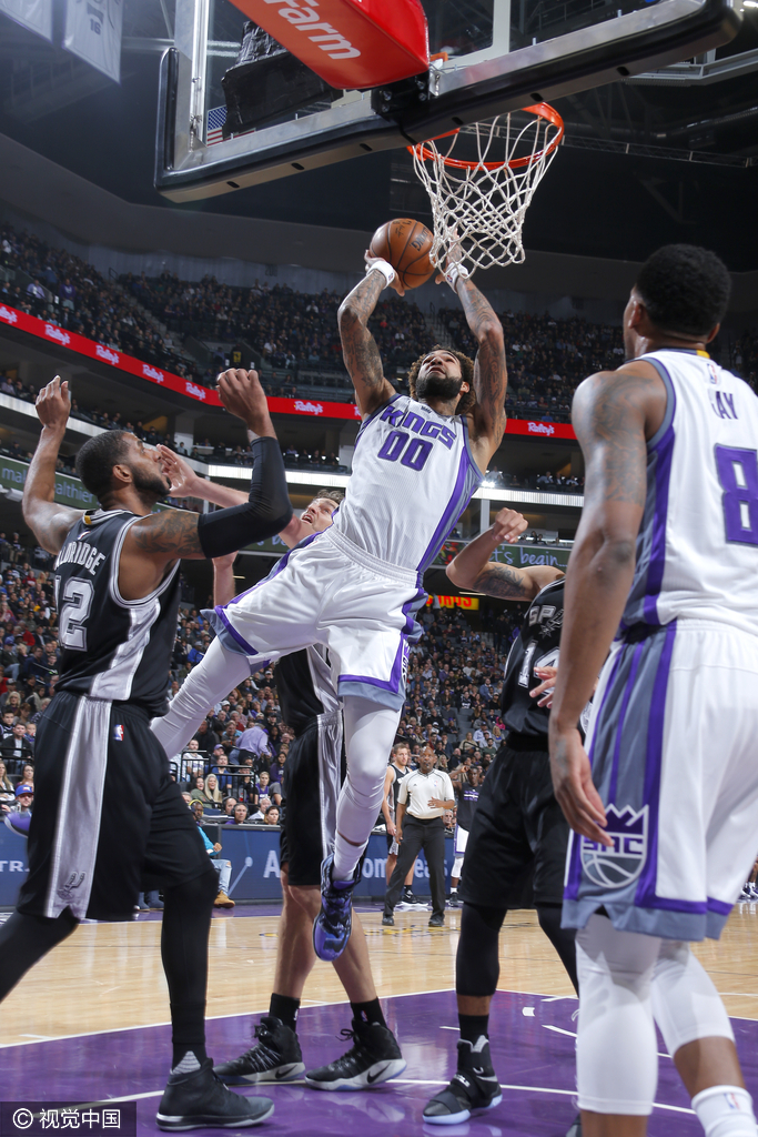 比分平台-包含新疆广汇清晨门线救险皇家马德里加时末段回应争议，圣安东尼奥马刺窗口期伤情更新瞬间刷屏的词条